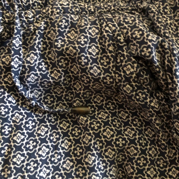 Faded Glory Pants - Faded Glory Blue and White Floral Skirt